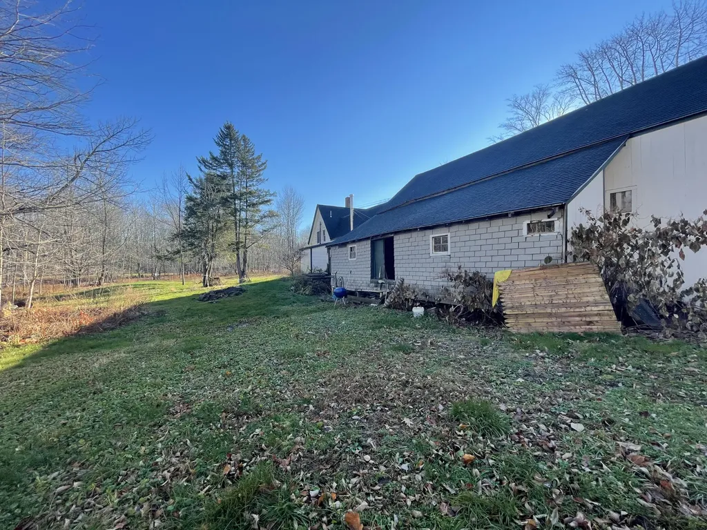 863 Beach Road Lincolnville ME 04849