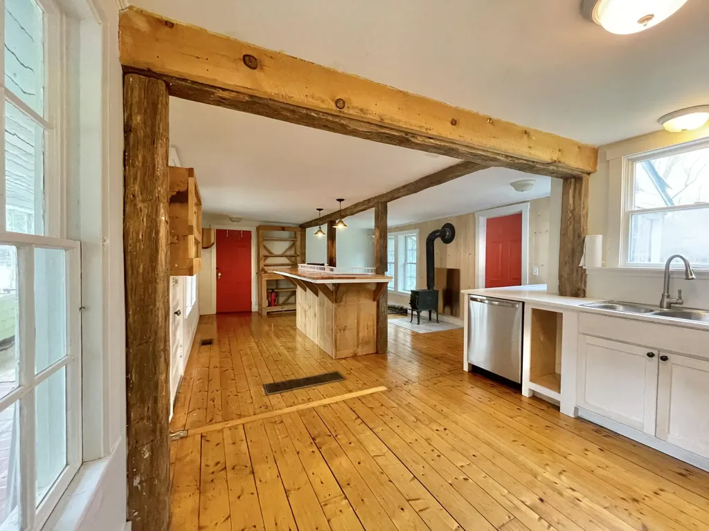 863 Beach Road Lincolnville ME 04849