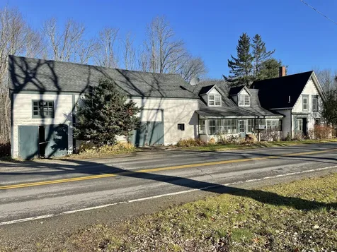 863 Beach Road Lincolnville ME 04849