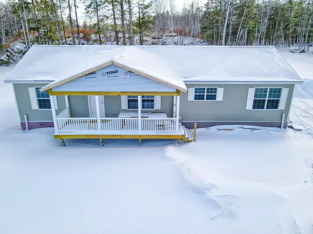 24 Selden Lane Oakland ME 04963