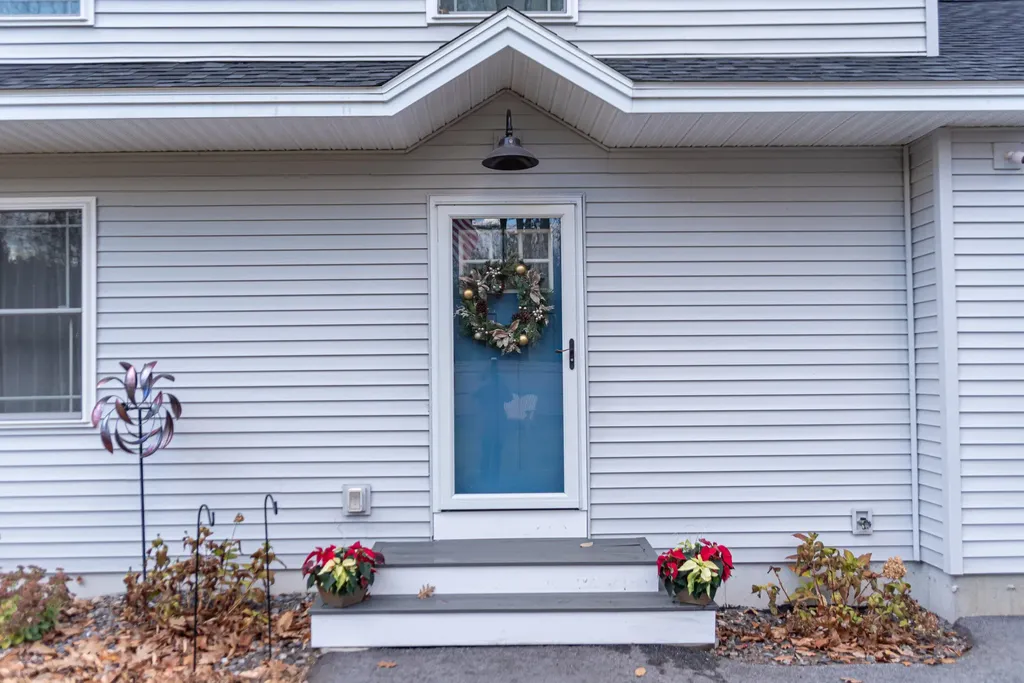 16 Great Falls Road Gorham ME 04038
