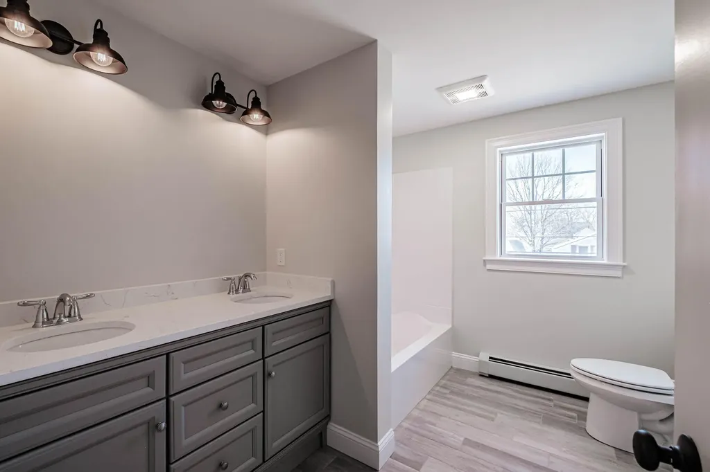 88 Bonnybank Terrace South Portland ME 04106