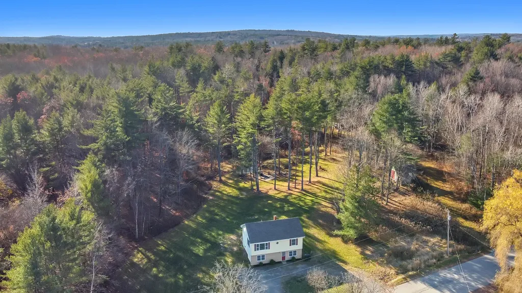 185 Vickery Road Auburn ME 04210
