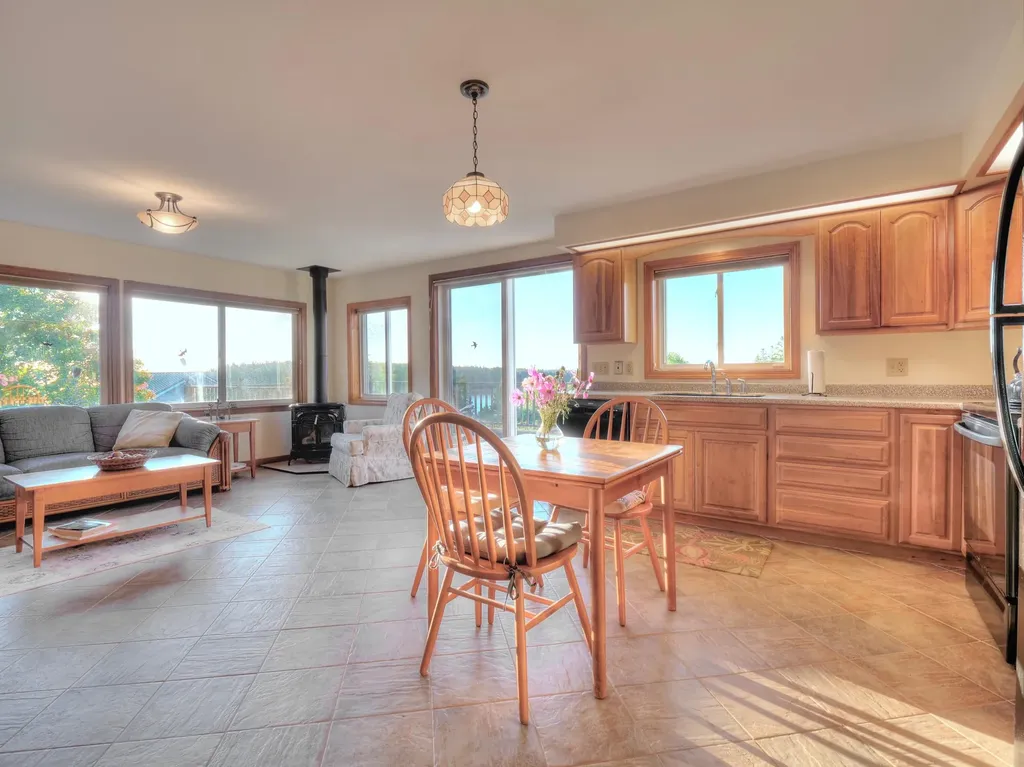 15 Ash Island View Road Owls Head ME 04854