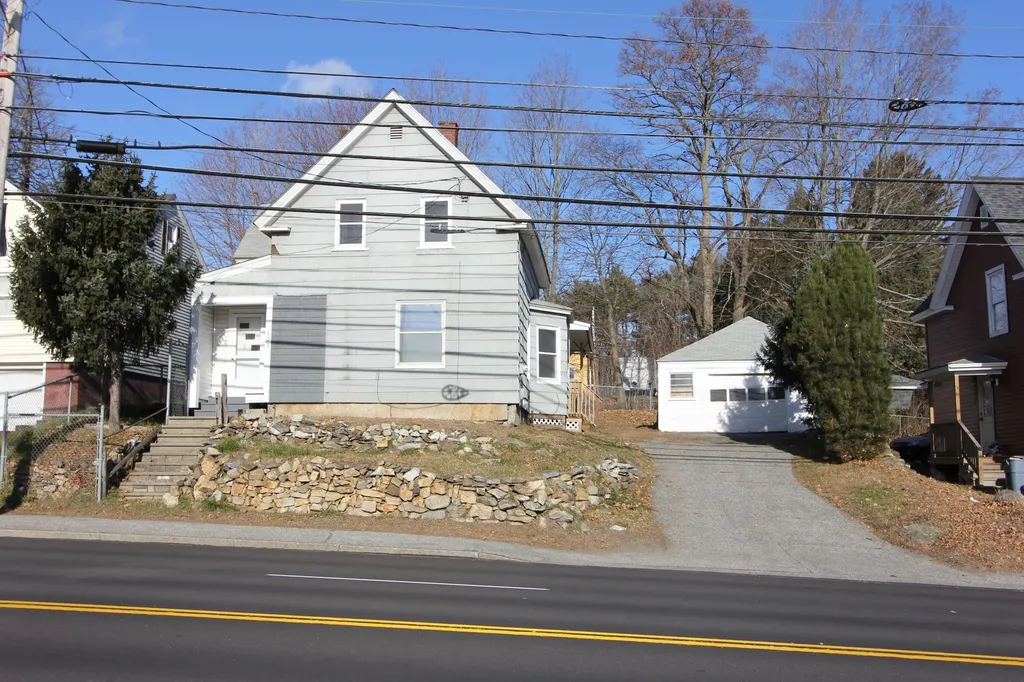 606 Sabattus Street Lewiston ME 04240