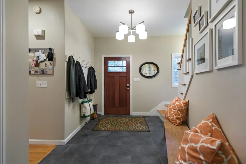 1 Belvedere Drive Falmouth ME 04105
