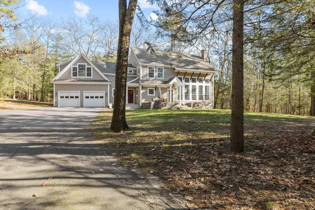 1 Belvedere Drive Falmouth ME 04105