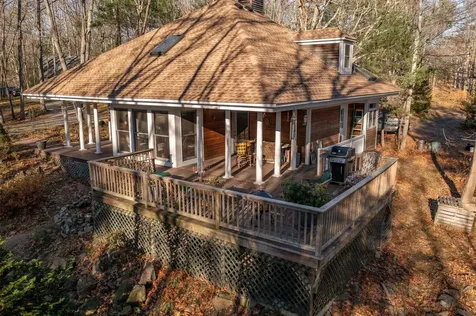 24 Cutts Island Lane Kittery ME 03905