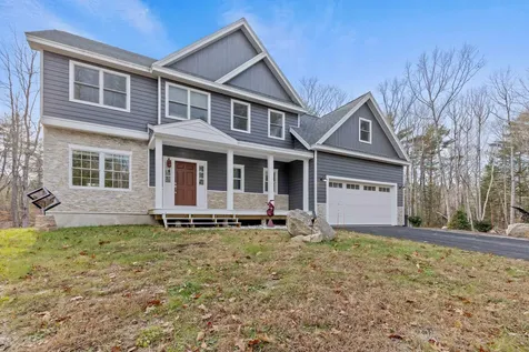 451 Cape Road Raymond ME 04071