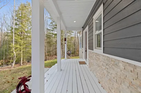 451 Cape Road Raymond ME 04071