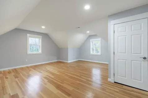 451 Cape Road Raymond ME 04071