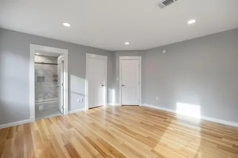 451 Cape Road Raymond ME 04071