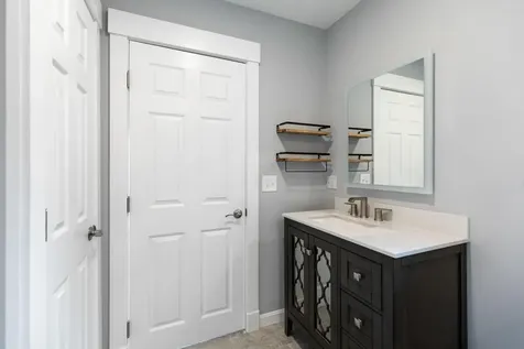 451 Cape Road Raymond ME 04071