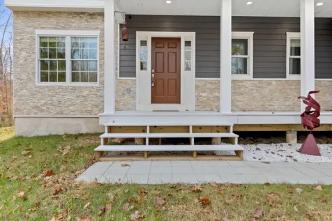 451 Cape Road Raymond ME 04071