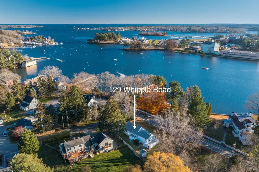 129 Whipple Road Kittery ME 03904