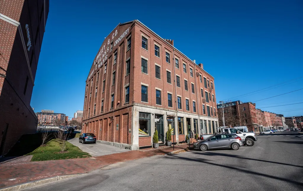 269 Commercial Street Portland ME 04101