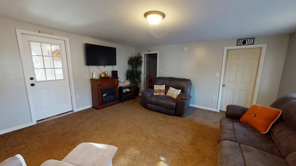 659 Quaker Ridge Road Leeds ME 04263