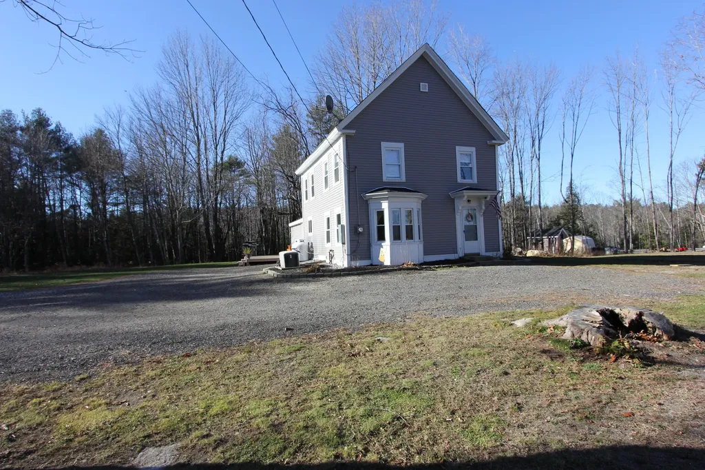 659 Quaker Ridge Road Leeds ME 04263