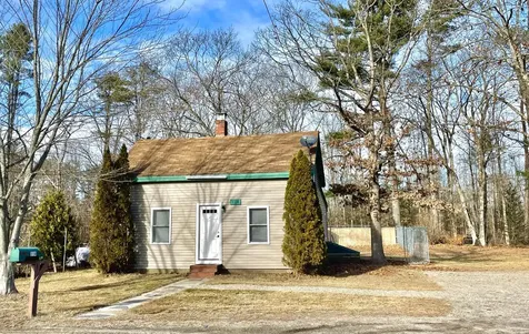 114 Cumberland Street Cornish ME 04020