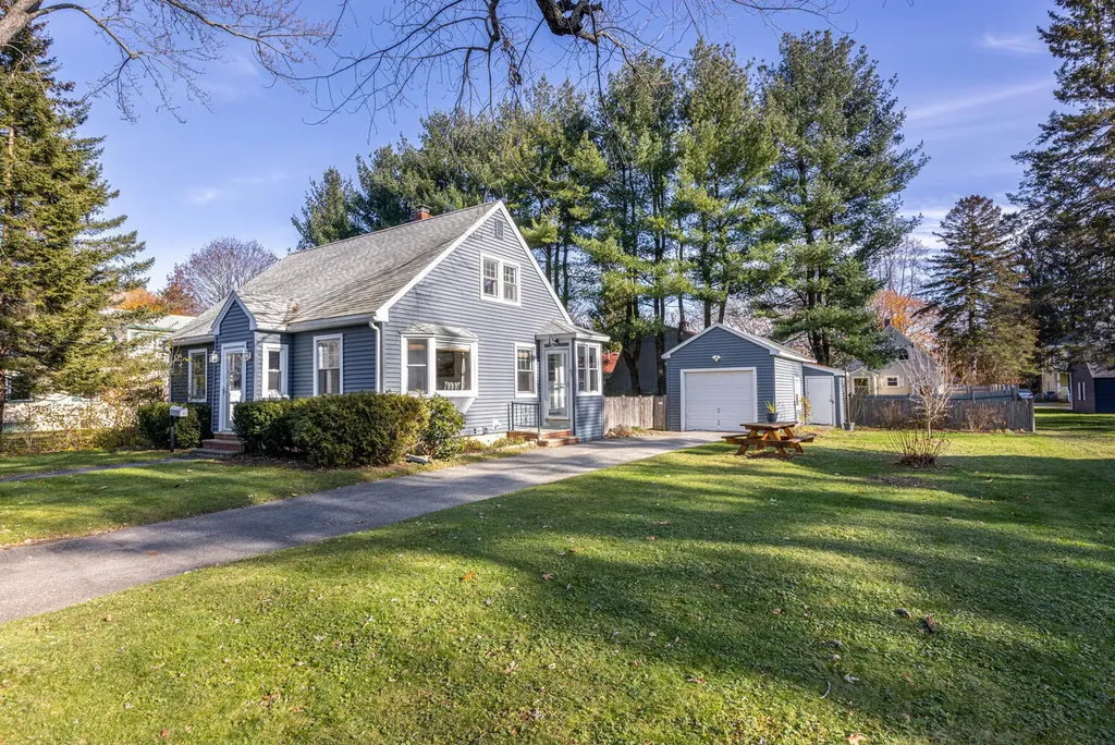 87 Devon Street Portland ME 04102