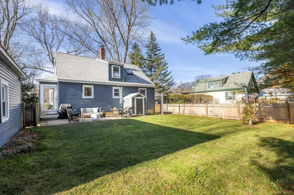 87 Devon Street Portland ME 04102
