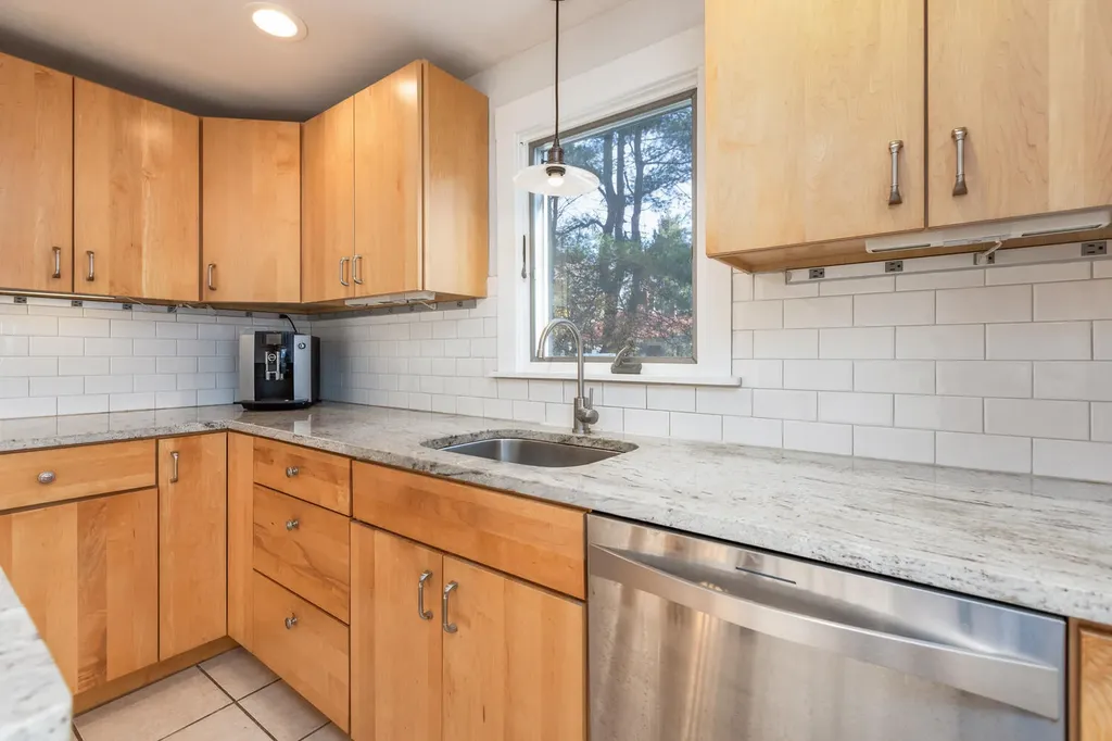 87 Devon Street Portland ME 04102