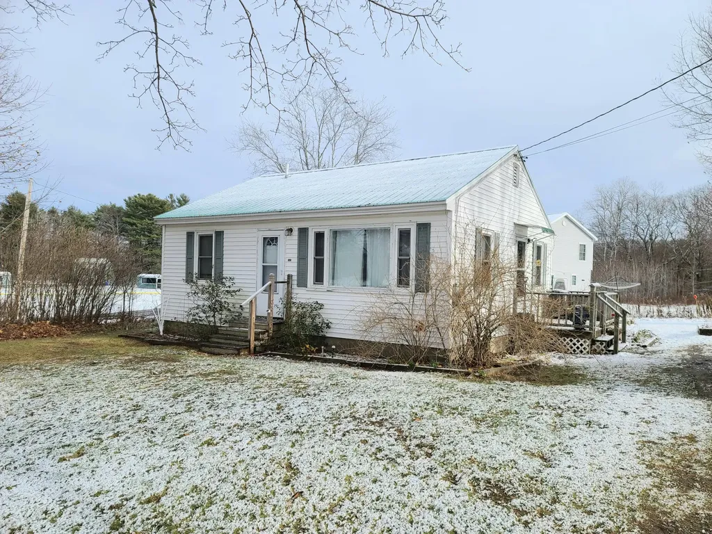 162 Kalers Corner Street Waldoboro ME 04572