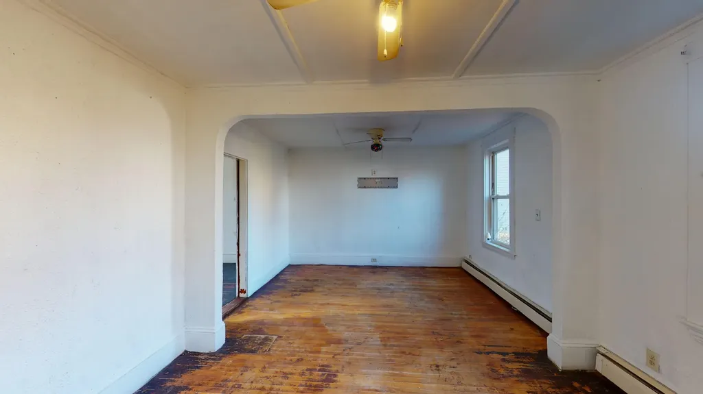 19 King Avenue Lewiston ME 04240