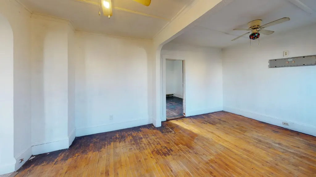 19 King Avenue Lewiston ME 04240