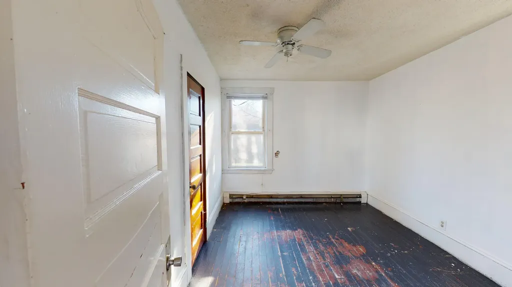 19 King Avenue Lewiston ME 04240