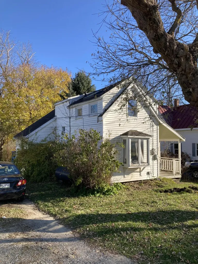 23 Beechwood Street Thomaston ME 04861