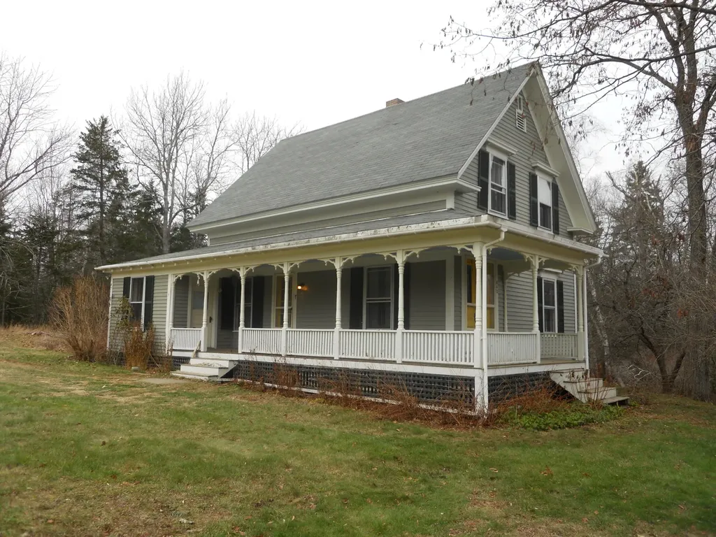 842 Main Road Islesboro ME 04848