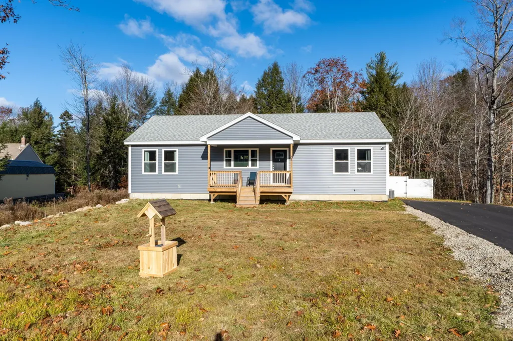 35 Redwood Lane Sanford ME 04073