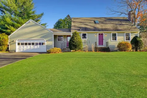 4 Heritage Lane Scarborough ME 04074