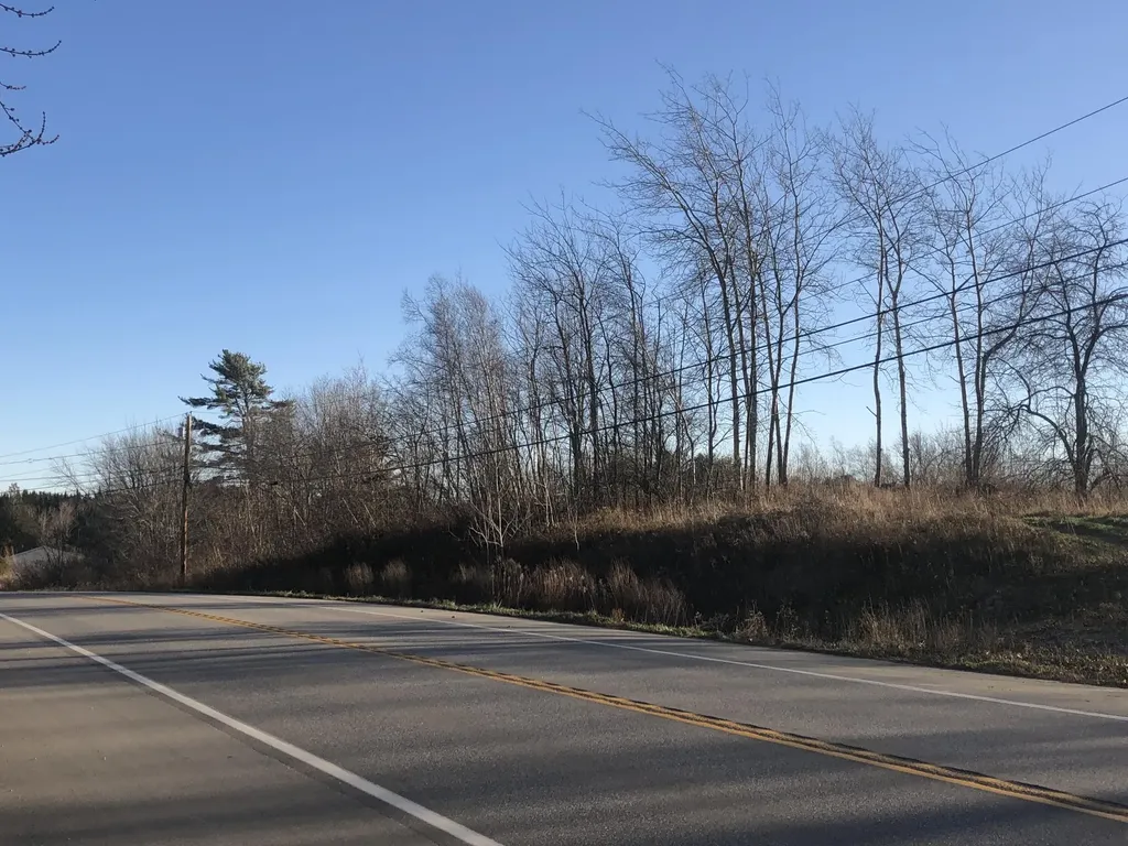 24-1 Atlantic Highway Warren ME 04864