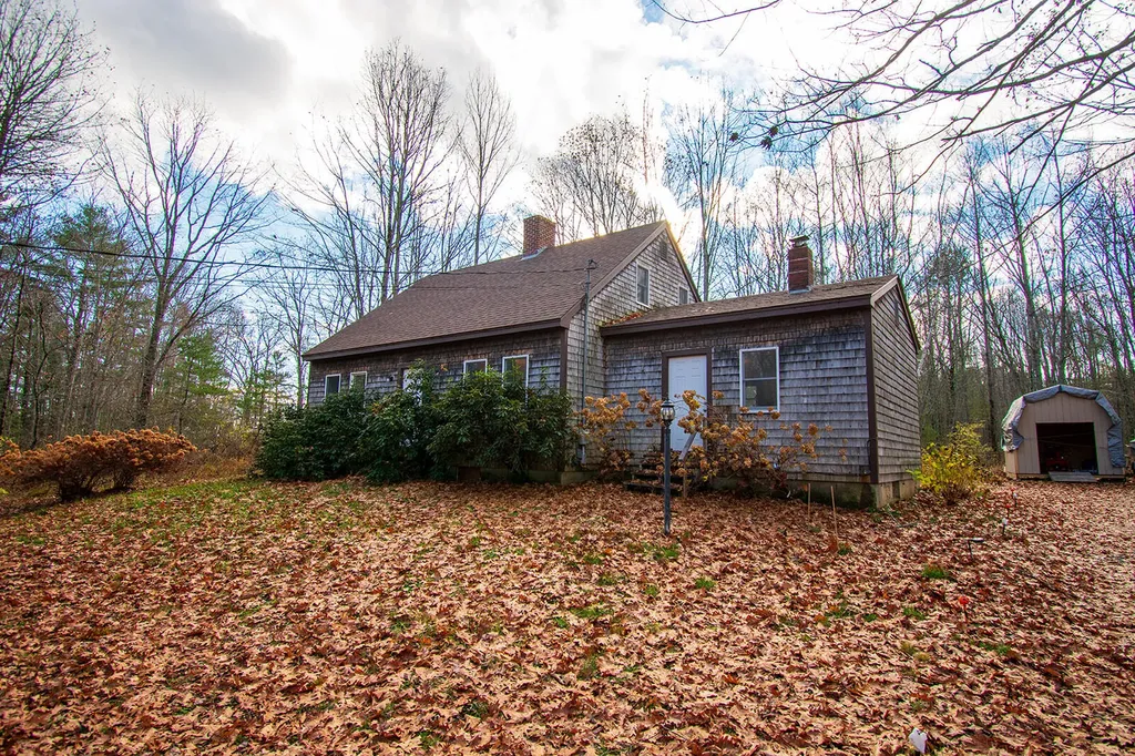 930 Western Road Warren ME 04864