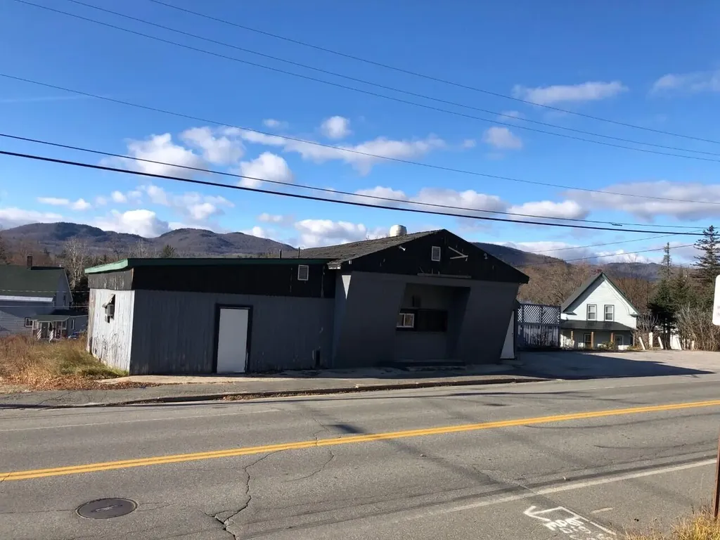 63 Roxbury Road Mexico ME 04257