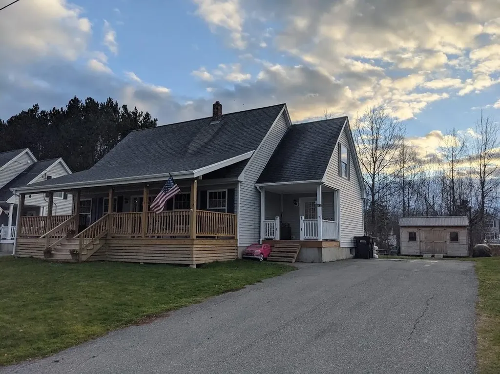 22 Fawn Court Bangor ME 04401