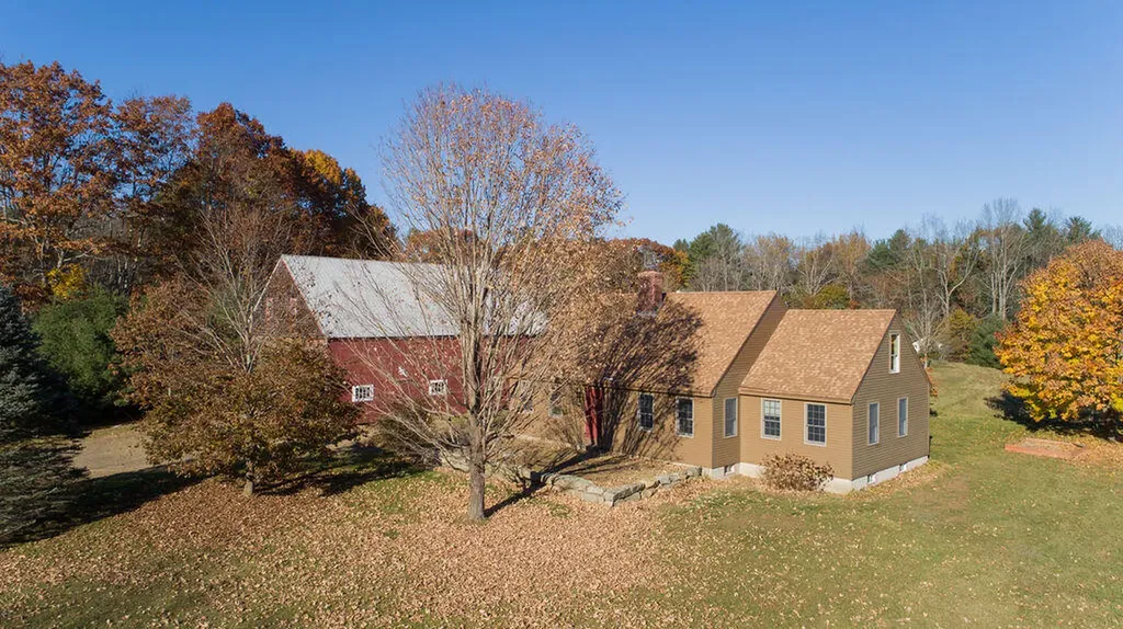 5 Old Mcintire Road York ME 03909