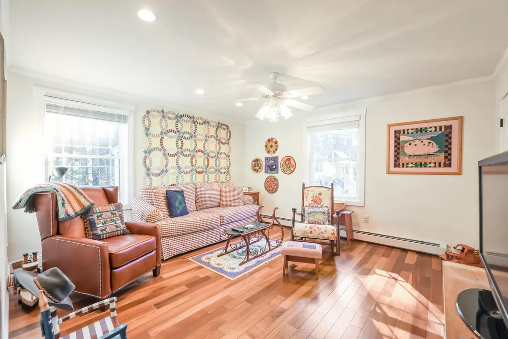 25 Quail Run Kennebunk ME 04043