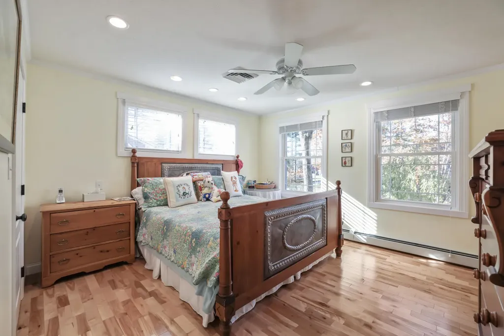 25 Quail Run Kennebunk ME 04043