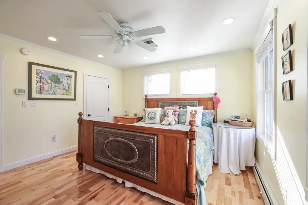 25 Quail Run Kennebunk ME 04043