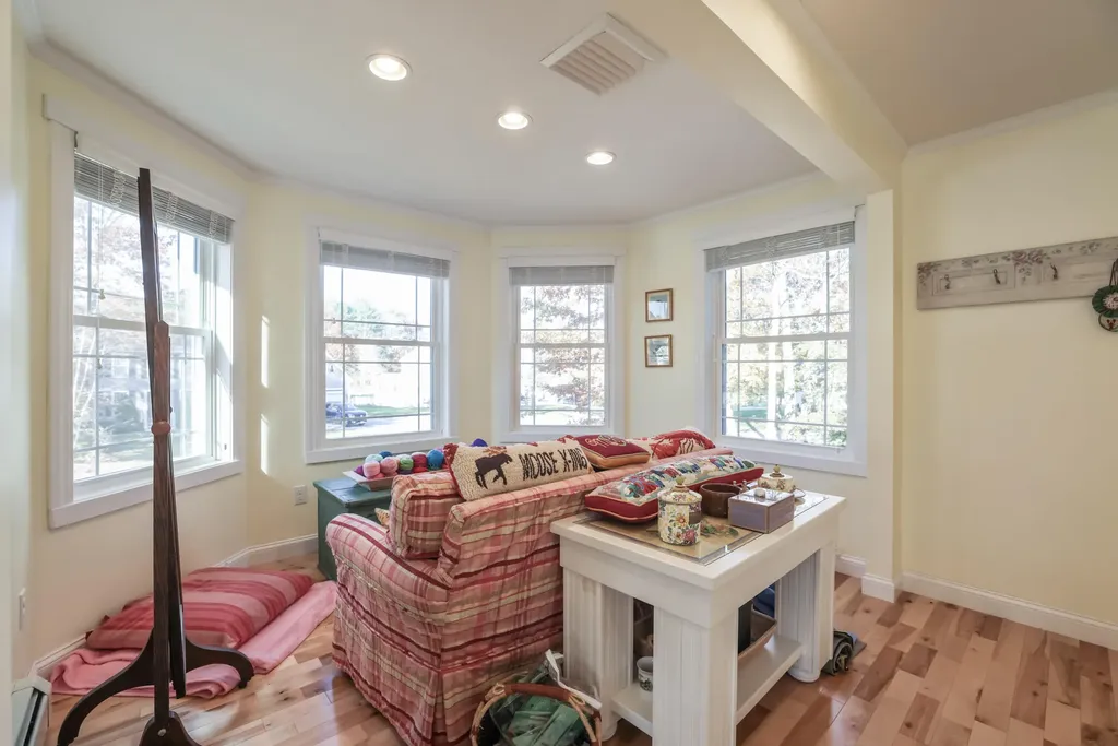 25 Quail Run Kennebunk ME 04043
