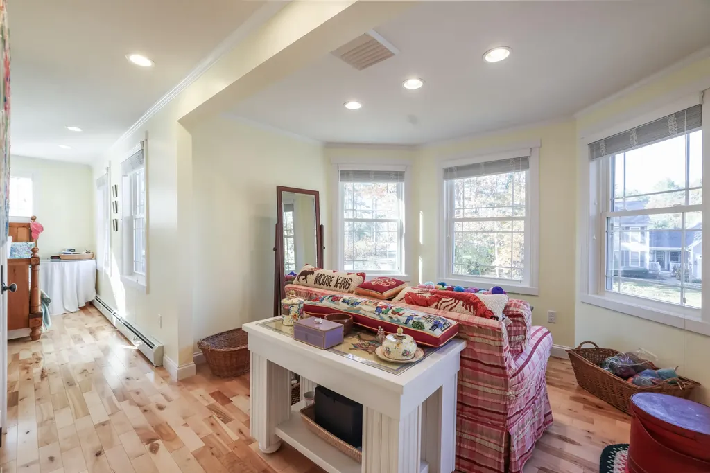 25 Quail Run Kennebunk ME 04043
