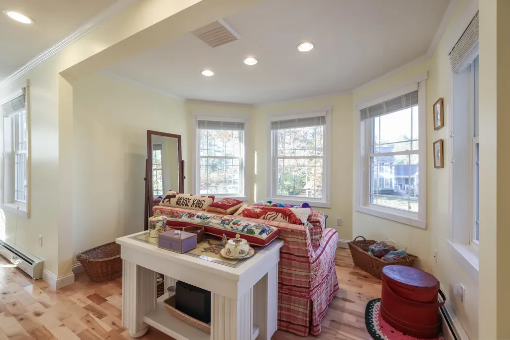 25 Quail Run Kennebunk ME 04043