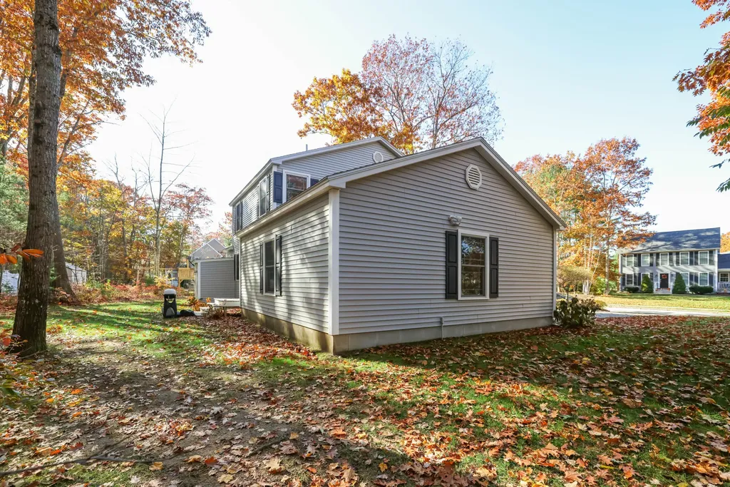 25 Quail Run Kennebunk ME 04043