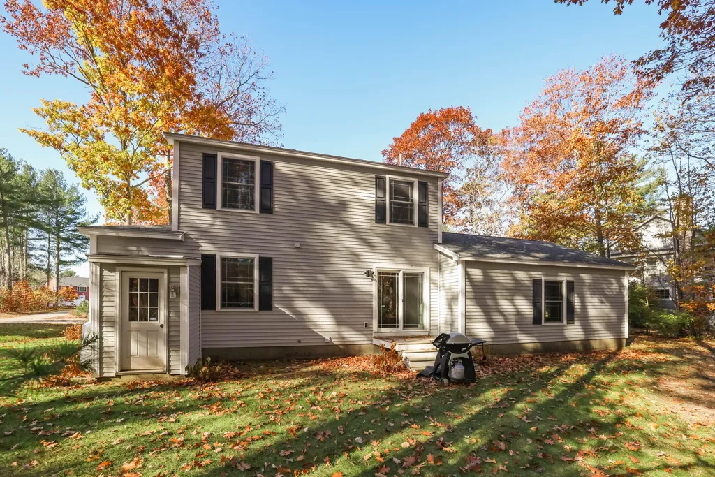 25 Quail Run Kennebunk ME 04043