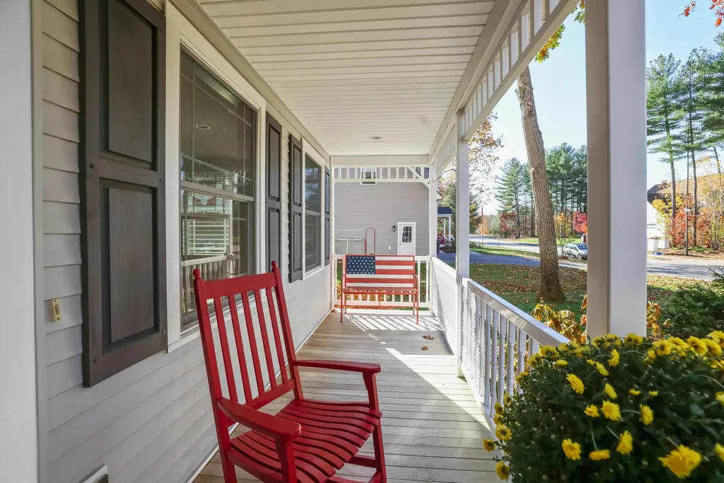 25 Quail Run Kennebunk ME 04043