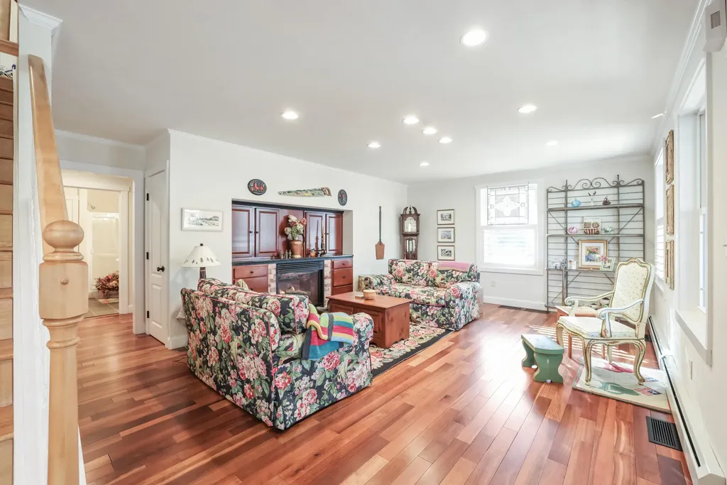 25 Quail Run Kennebunk ME 04043