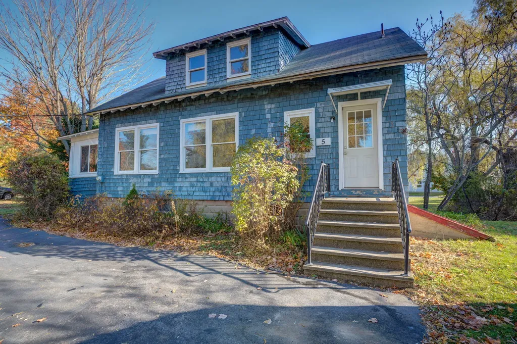 5 Highland Avenue Scarborough ME 04074